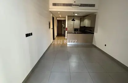 شقة - غرفة نوم - 2 حمامات للايجار في برج ريجيل - الضاحية 10 - قرية الجميرا سركل - دبي