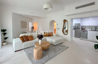 Apartment - 2 Bedrooms - 4 Bathrooms for sale in Al Msalli - Shoreline Apartments - Palm Jumeirah - Dubai