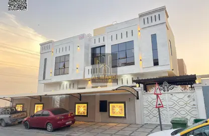 Villa - 5 Bedrooms - 7 Bathrooms for sale in Al Yasmeen 1 - Al Yasmeen - Ajman