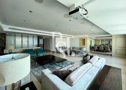 صورةغرفة المعيشة لـ: شقة - 4 غرف نوم - 5 حمامات للكراء في برج التجارة العالمي السكني - المركز المالي العالمي - دبي, صورة 1
