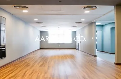 Office Space - Studio for rent in Marina Plaza - Dubai Marina - Dubai Office Space - Studio for rent in Marina Plaza - Dubai Marina - Dubai