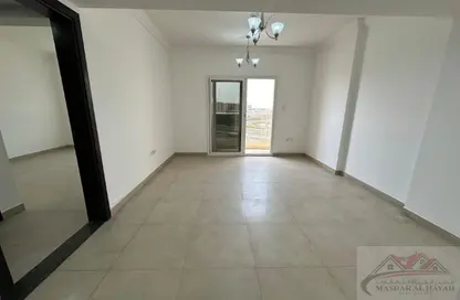 Apartment - 1 Bedroom - 2 Bathrooms for rent in Muwaileh 29 Building - Muwaileh - Sharjah