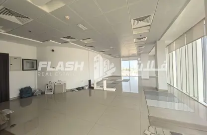 مركز أعمال - استوديو - 2 حمامات للايجار في كورنيش راس الخيمة - رأس الخيمة