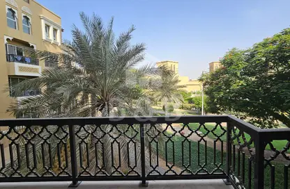 شقة - غرفة نوم - 2 حمامات للايجار في ياقوت - باب البحر - جزيرة المرجان - رأس الخيمة