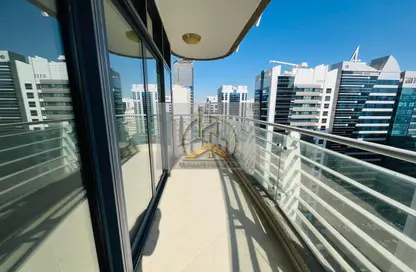 Apartment - 3 Bedrooms - 5 Bathrooms for rent in Khalifa Street - Abu Dhabi