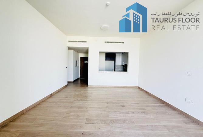 15631000 - Property Image 2