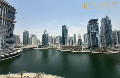 Apartment - 1 Bedroom - 2 Bathrooms for rent in Fairfield Tower - Park Island - Dubai Marina - Dubai