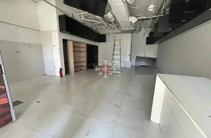 Shop - Studio - 1 Bathroom for rent in Vincitore Palacio - Arjan - Dubai