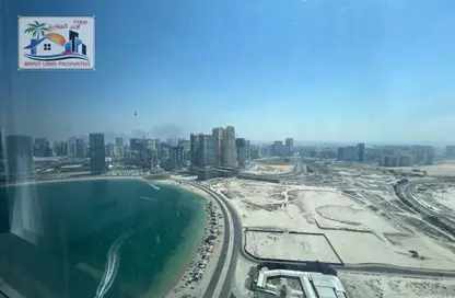 شقة - 2 غرف نوم - 3 حمامات للايجار في برج لا بلاج 2 - الممزر - الشارقة - الشارقة
