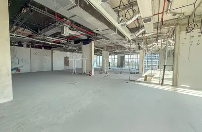 Shop - Studio for sale in SOL Bay - Business Bay - Dubai