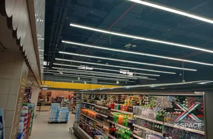 Retail - Studio - 4 Bathrooms for rent in Jumeirah 1 - Jumeirah - Dubai