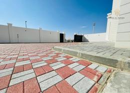 Villa - 6 bedrooms - 8 bathrooms for rent in Shaab Al Askar - Zakher - Al Ain