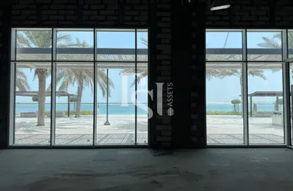 محل - استوديو للايجار في قرية الحد - جزيرة السعديات - أبوظبي