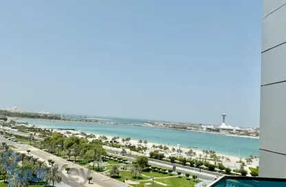 شقة - 4 غرف نوم - 5 حمامات للايجار في 1 ابراج الساحل - ابراج الساحل - شارع الكورنيش - أبوظبي
