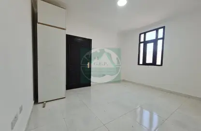 شقة - 1 حمام للايجار في مركز محمد بن زايد - مدينة محمد بن زايد - أبوظبي