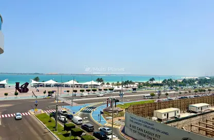 شقة - 3 غرف نوم - 4 حمامات للايجار في شارع الكورنيش - أبوظبي شقة - 3 غرف نوم - 4 حمامات للايجار في شارع الكورنيش - أبوظبي