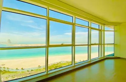 Apartment - 5 Bedrooms - 5 Bathrooms for rent in Wave tower - Corniche Road - Abu Dhabi