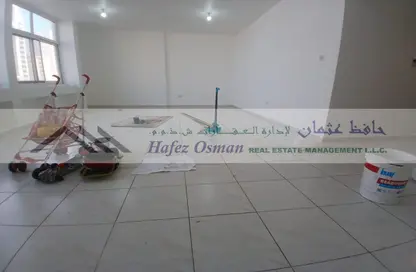 Apartment - 3 Bedrooms - 3 Bathrooms for rent in Airport Road - Abu Dhabi