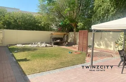 فيلا - 3 غرف نوم - 2 حمامات للايجار في الينابيع 7 - الينابيع - دبي