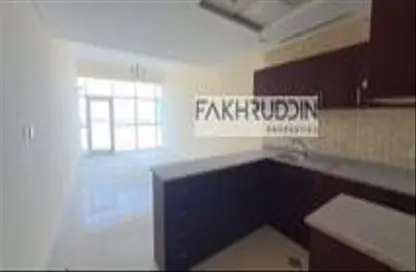 Apartment - Studio - 1 Bathroom for rent in Oasis Tower 1 - Dubai Sports City - Dubai