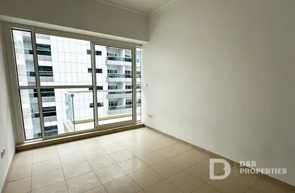 Empty Room image for: Apartment - 1 Bedroom - 1 Bathroom for rent in Mayfair Tower - Business Bay - Dubai, Image 1
