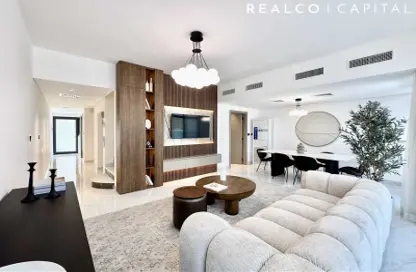 Townhouse - 4 Bedrooms - 5 Bathrooms for sale in Dubai Investment Park (DIP) - Dubai