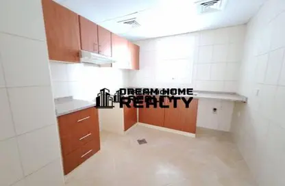 Apartment - 1 Bedroom - 2 Bathrooms for rent in Al Owais Building - Al Khan - Sharjah