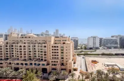 Apartment - 4 Bedrooms - 6 Bathrooms for rent in Al Tamr - Shoreline Apartments - Palm Jumeirah - Dubai