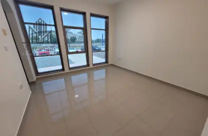 Apartment - 2 Bedrooms - 2 Bathrooms for rent in Shareat Al Jimi - Al Jimi - Al Ain