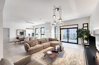 Apartment - 4 Bedrooms - 4 Bathrooms for rent in Lamtara 1 - Madinat Jumeirah Living - Umm Suqeim - Dubai