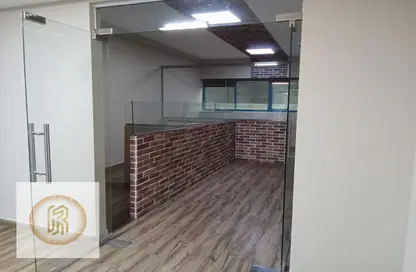 Office Space - Studio - 1 Bathroom for rent in Sheikh Zayed Road - Dubai
