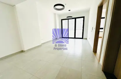 شقة - غرفة نوم - 2 حمامات للايجار في دائرة أرجان - ارجان - دبي
