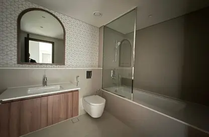 Apartment - 1 Bedroom - 1 Bathroom for sale in Vida Residences Creek Beach - Creek Beach - Dubai Creek Harbour (The Lagoons) - Dubai