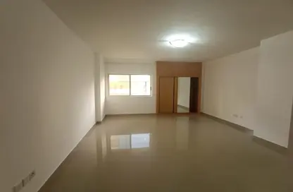 Empty Room image for: Apartment - 1 Bathroom for rent in Al Ghaith Tower - Hamdan Street - Abu Dhabi, Image 1