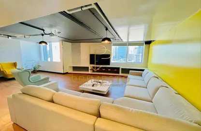 Apartment - Studio - 1 Bathroom for rent in Al Jowhara Tower - Corniche Road - Abu Dhabi