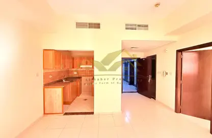 Apartment - 1 Bedroom - 1 Bathroom for rent in Al Abra Street - Al Souk Al Kabeer - Bur Dubai - Dubai