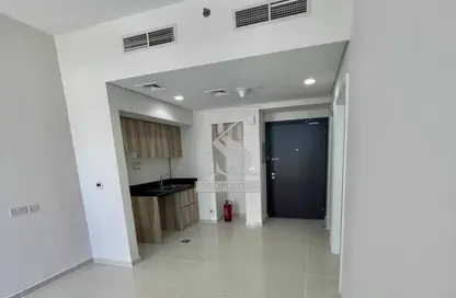 Kitchen image for: Apartment - 1 Bedroom - 1 Bathroom for rent in Golf Vita A - Golf Vita - DAMAC Hills - Dubai, Image 1
