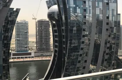 Apartment - 1 Bedroom - 1 Bathroom for rent in Vera Residences - Business Bay - Dubai