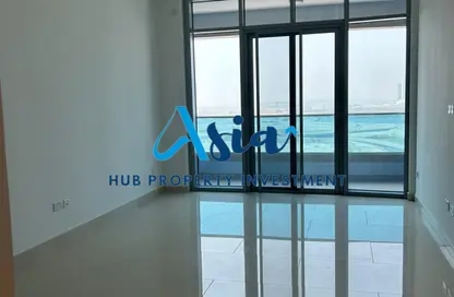 Apartment - Studio - 1 Bathroom for rent in Julphar Residence - Al Reem Island - Abu Dhabi