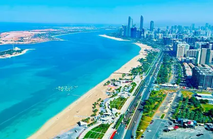 Apartment - 3 Bedrooms - 4 Bathrooms for rent in Nation Towers - Corniche Road - Abu Dhabi