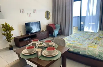 Apartment - Studio for rent in O2 Tower - Jumeirah Village Circle - Dubai