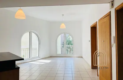 شقة - غرفة نوم - 2 حمامات للبيع في بناية 148-202 - طراز مغولي - ديسكفري غاردنز - دبي