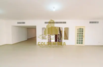 Villa - 6 Bedrooms - 6 Bathrooms for rent in Khalidiya Centre - Cornich Al Khalidiya - Al Khalidiya - Abu Dhabi