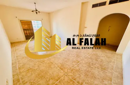 Apartment - 2 Bedrooms - 2 Bathrooms for rent in Al Khan Corniche - Al Khan - Sharjah