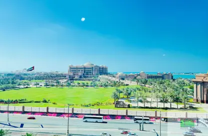Apartment - 3 Bedrooms - 4 Bathrooms for rent in Etihad Tower 5 - Etihad Towers - Corniche Road - Abu Dhabi