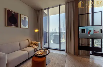 شقة - غرفة نوم - 1 حمام للايجار في رأسًا على عقب - الخليج التجاري - دبي