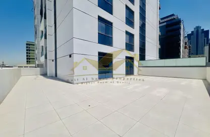 Apartment - 2 Bedrooms - 3 Bathrooms for rent in Jumeirah Garden City - Al Satwa - Dubai