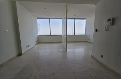 شقة - 1 حمام للايجار في سكاي جاردنز - مركز دبي المالي العالمي - دبي