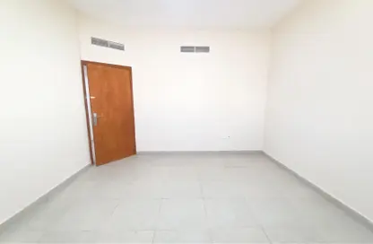 Empty Room image for: Apartment - 2 Bedrooms - 2 Bathrooms for rent in Fire Station Road - Muwaileh - Sharjah, Image 1