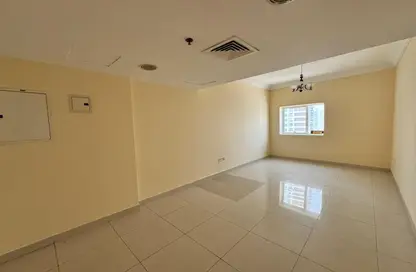 Apartment - 2 Bedrooms - 2 Bathrooms for rent in Danat Al Khan Tower - Al Khan Lagoon - Al Khan - Sharjah